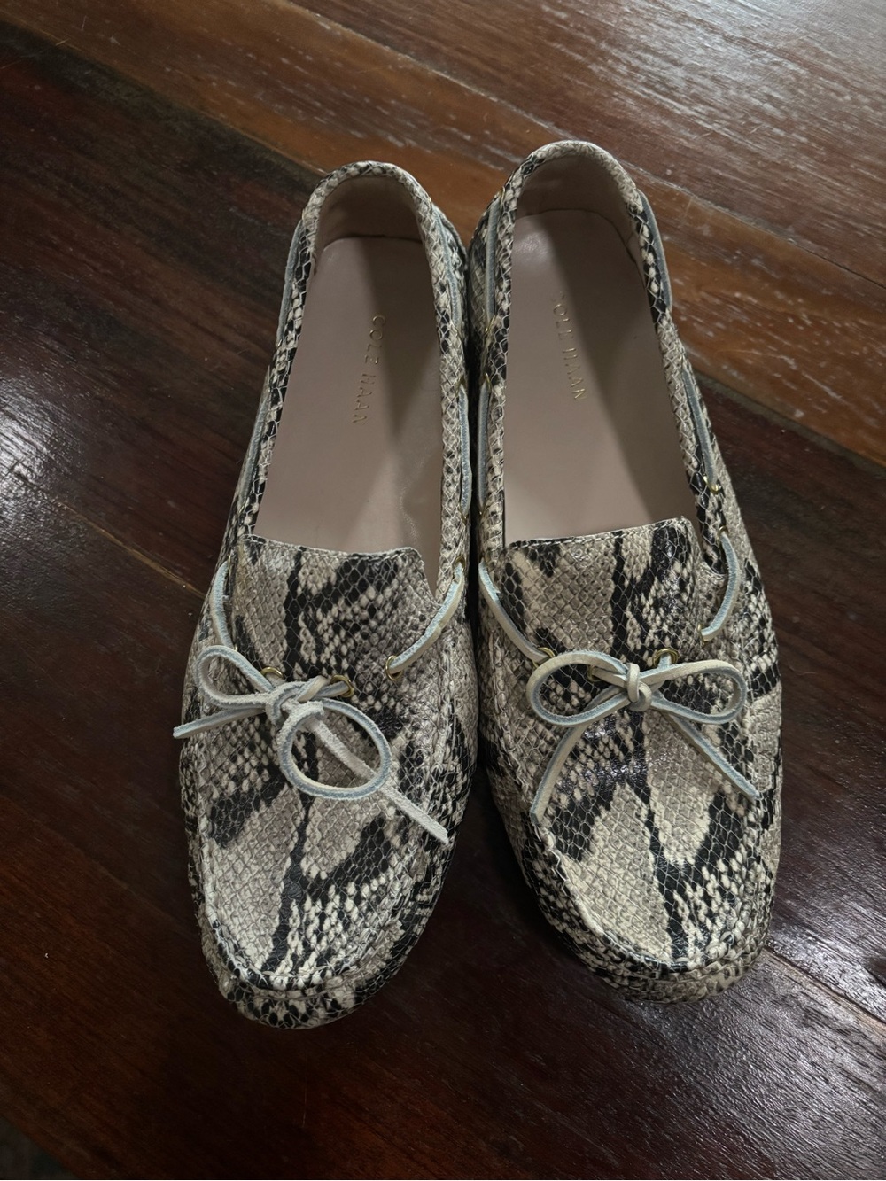 Cole Haan Snake-Print driving Loafers in Beige and Black 9.5